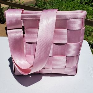Harveys seatbelt bags, mini messenger, pale pink